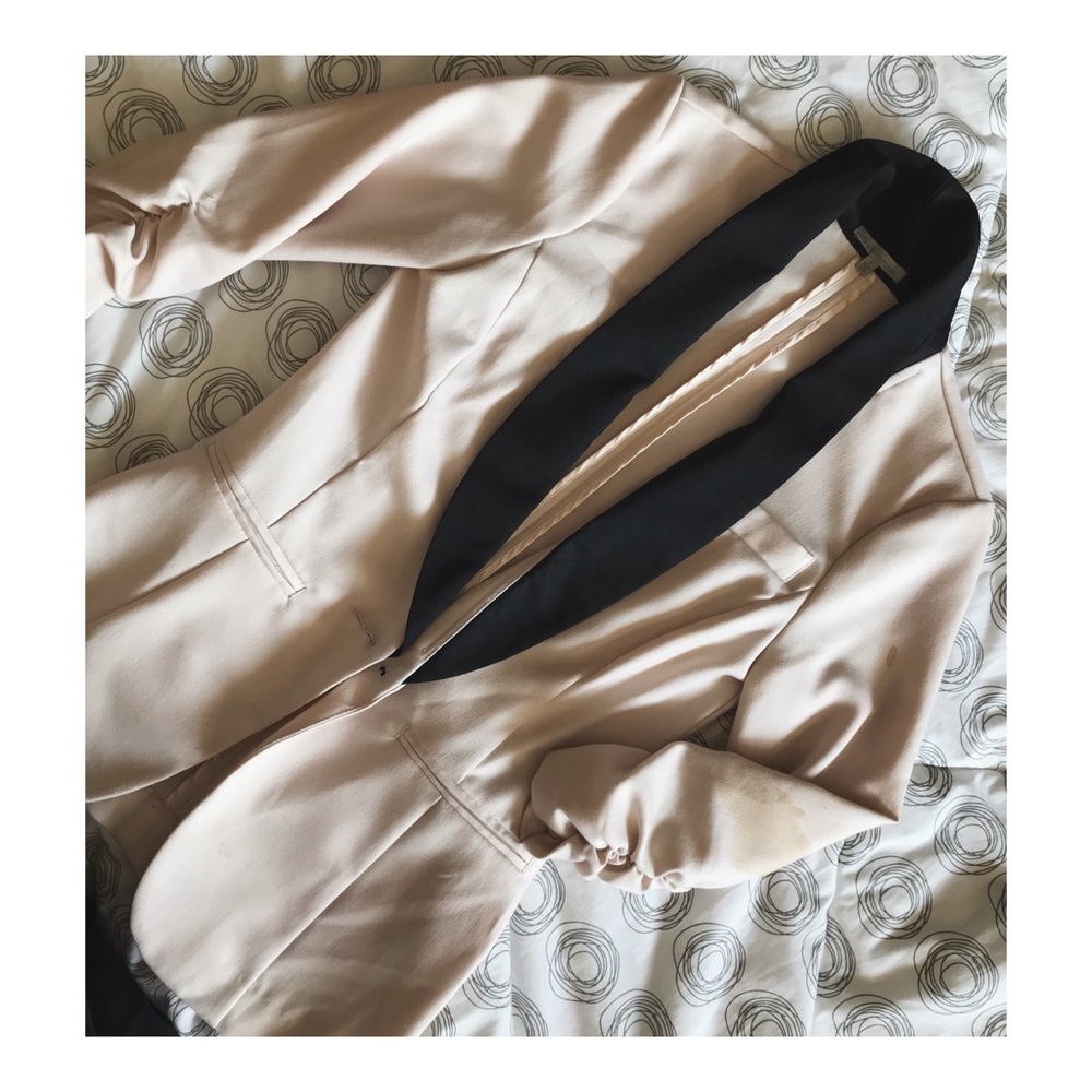 ⚡️UNAVAILABLE ⚡️ Blush Pink Blazer